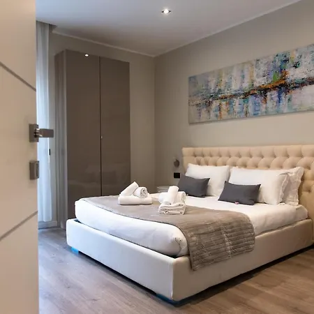 Xxiv Domus Luxury Affittacamere 4*